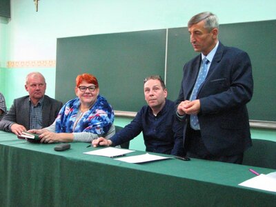 Zebranie wiejskie w Nowej Schodni